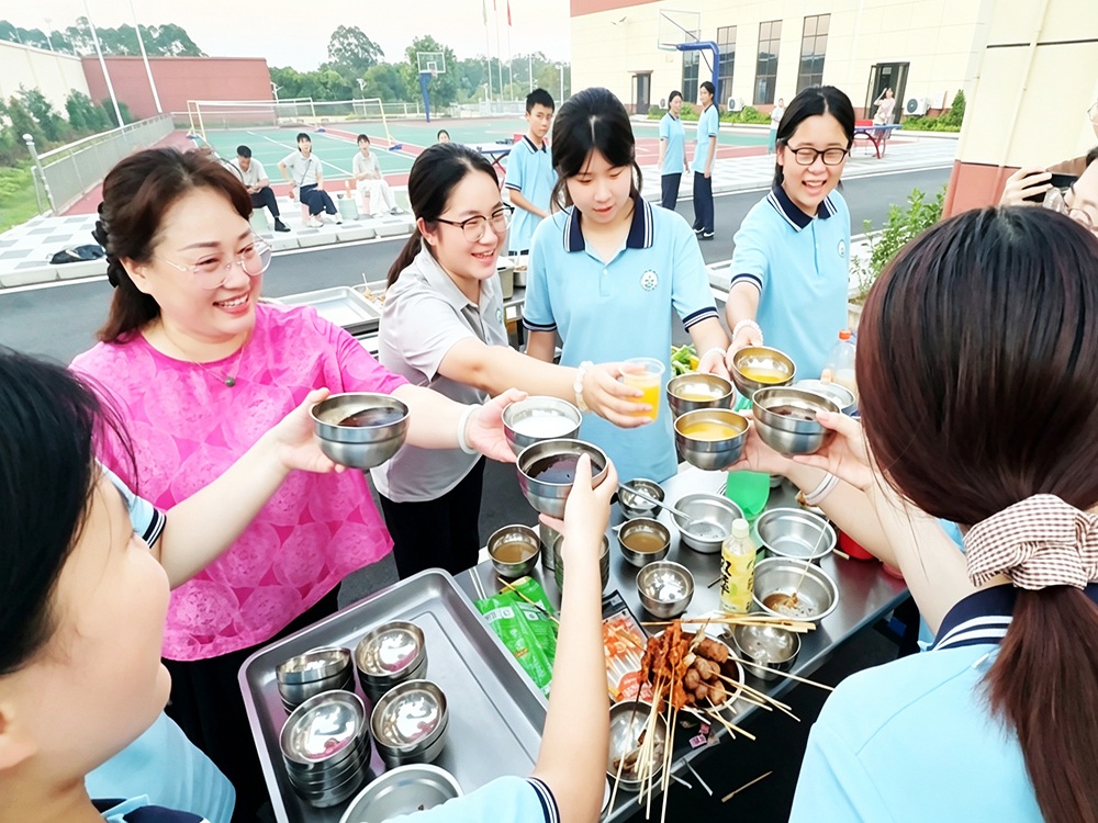 海西正规孩子叛逆不听话学校联系电话